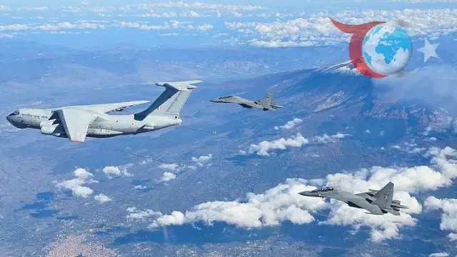 Hindistan'da Eğitim Uçağı Kazası: Pilot Mucizevi Şekilde Kurtuldu
