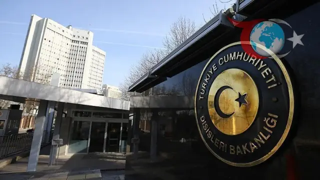 Kuzey Kıbrıs Türk Cumhuriyeti'nin 42. Kuruluş Yıldönümü Coşkuyla Kutlanıyor