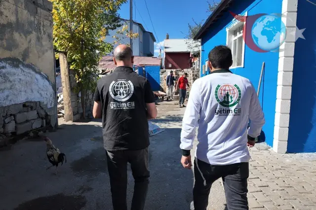 Ağrı'da Avrupa Yetim Eli Derneği'nden İhtiyaç Sahiplerine Kış Desteği