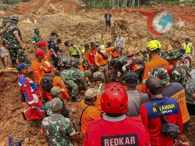 Endonezya'da Felaket: Toprak Kayması Can Aldı