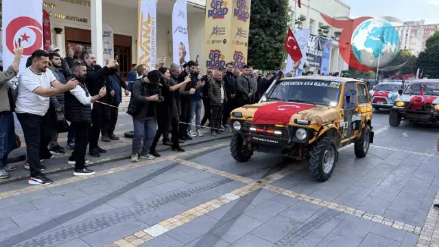 Adana'da Off-Road Tutkunları Bir Araya Geldi