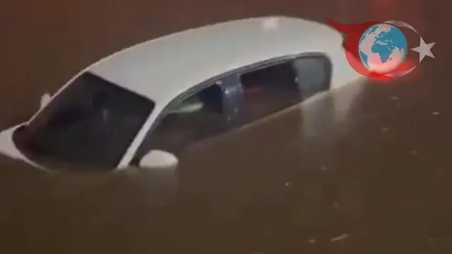 Birleşik Krallık'ta Sel Alarmı: Nehirler Taşkınlarla Boğuşuyor