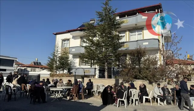 Acı Kayıp: İstanbul’da Zehirlenme Şüphesiyle Ölen Aile ve Devam Eden Soruşturma