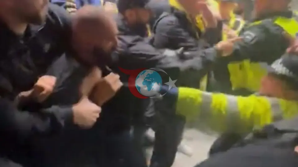 Fenerbahçe taraftarları İngiltere'deki Aston Villa maçı öncesi gözaltına alındı