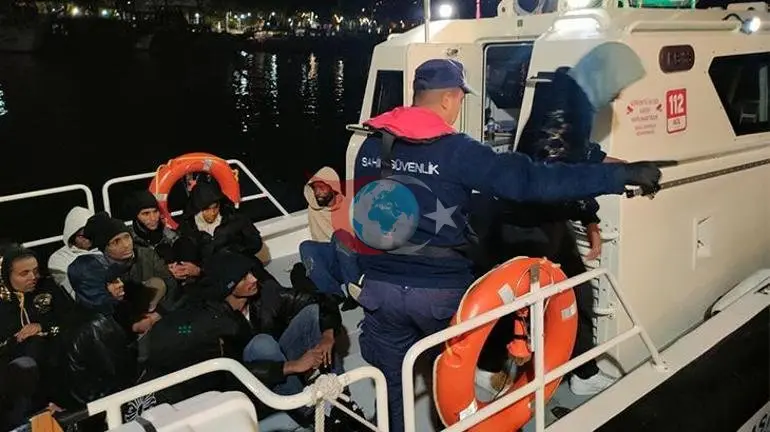Bodrum açıklarında Yunanistan unsurlarınca geri itilen 36 kaçak göçmen kurtarıldı