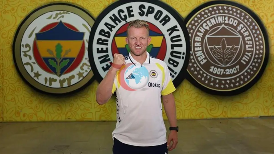 Fenerbahçe Futbol A Takımı'nda Teknik Sorumluluk Dirk Kuyt'a Emanet Edildi