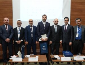 1. Kamu Diplomasisi Sempozyumu’nda “Türkiye Kamu Diplomasisi Panoraması” paneli yapıl