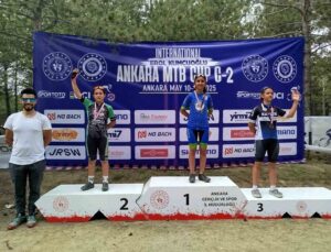 Akhisar Bisikletçilerinden Ankara’da Büyük Başarı