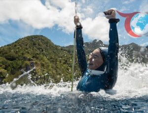 Antalyalı Dünya Serbest Dalış Şampiyonu Ercümen Dominika’da Zaferle Döndü