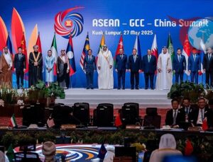 ASEAN Liderlerinden Myanmar İçin Barış Çağrısı