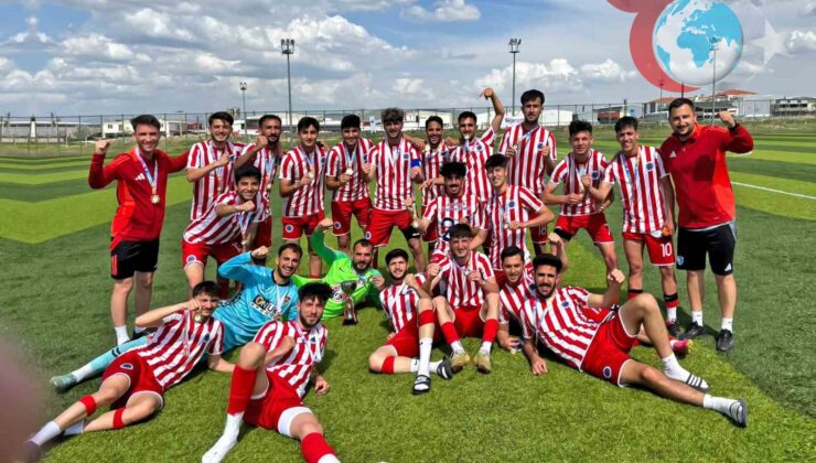 Atatürk Üniversitesi Futbol Takımı Süper Lig’e Yükseldi