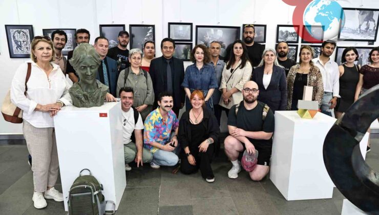 Ata’ya Saygı Sergisi Gençlik Haftası’nda Açıldı