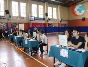 Aydın’da Liseler Arası Bilgi Yarışması Heyecanı