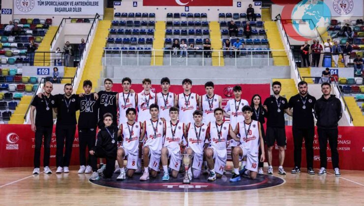 Bahçeşehir Koleji Basketbol Takımlarından Büyük Başarı