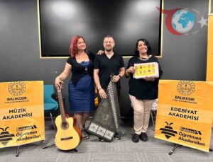 Balıkesir’de Şiir ve Şarkının Buluştuğu Büyüleyici Gece