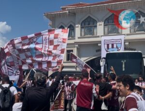 Bandırmaspor Taraftarları Sakarya’da Büyük Final Coşkusu Yaşıyor