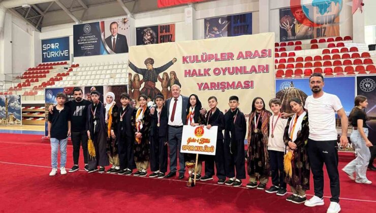 Bitlis’in Minik Halk Oyunları Ekibi Batman’da Şampiyon Oldu