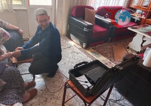 Buharkent İlçe Nüfus Müdürlüğü Vatandaşlara Evlerinde Hizmet Veriyor