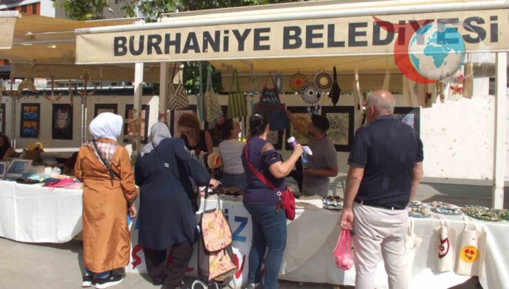Burhaniye’de Özel Eğitim Öğrencilerinin El Sanatları Sergisi Büyüledi