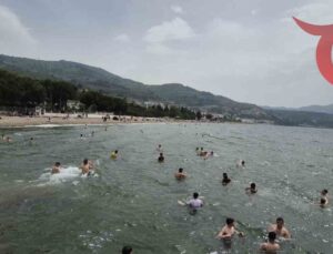 Bursa’da Sıcak Hava Piknik ve Deniz Keyfini Bir Arada Yaşattı