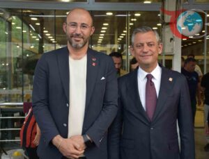 CHP Genel Başkanı Özgür Özel Germencik’te Coğrafi İşaretli Çöp Şiş İkramıyla Karşılandı