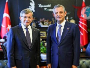 CHP ve Gelecek Partisi Liderleri Meclis’te Buluştu