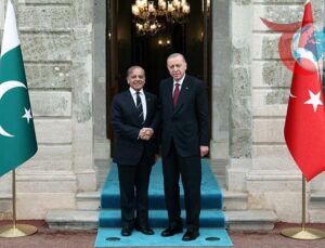 Cumhurbaşkanı Erdoğan, Pakistan Başbakanı Şerif’i Dolmabahçe’de kabul etti