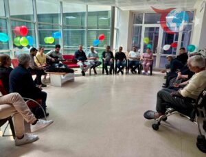 Demirci Devlet Hastanesinde Müzikli Moral Etkinliği