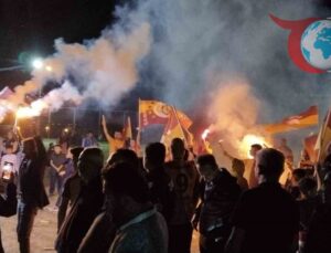 Denizli, Galatasaray’ın Şampiyonluğunu Coşkuyla Kutladı