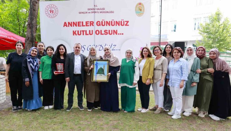 Denizli Protokolü Şehit Anneleriyle Anneler Günü Buluşmasında Duygusal Anlar Yaşadı