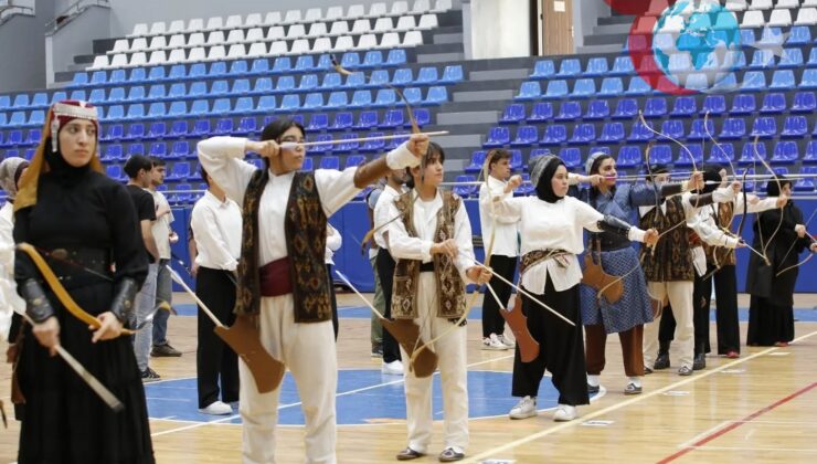 EBYÜ Binicilik ve Okçuluk Kulübü Kadınlar Takımı 2.likte