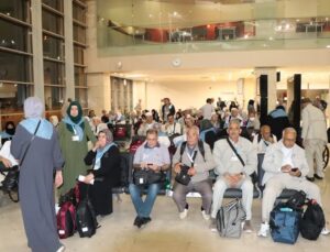 Elazığ Havalimanında Hacı Adayları Uğurlandı