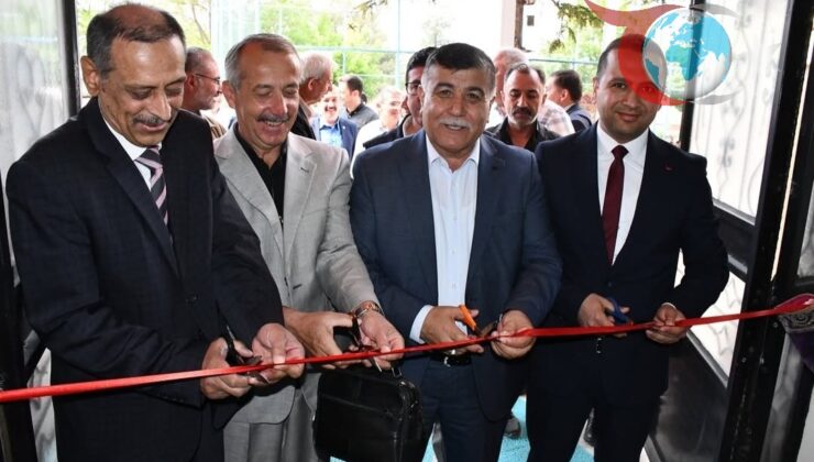 Emet Halk Eğitim Merkezi Kursiyerlerinden El Emeği Sergisi