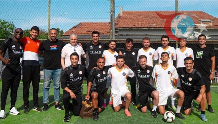 Emre Belözoğlu ve Ekibi Antalya Üniversitesi Kampüsünde Öğrencilere Sürpriz Yaptı