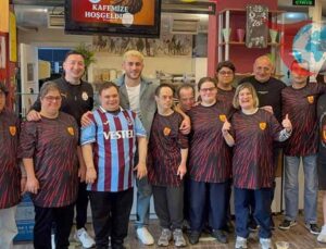 Galatasaraylı Futbolcudan Down Cafe’ye Destek
