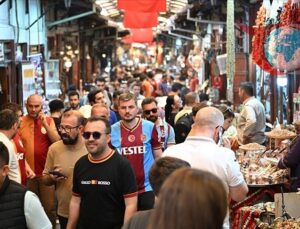 Gaziantep’te Taraftarlar Kente Renk Kattı