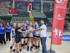 Genç B Kızlar Voleybol İl Birinciliği Müsabakaları Heyecanla Sonuçlandı