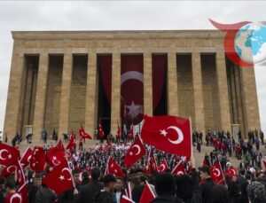 Gençlik ve Spor Bakanı Anıtkabir’i Ziyaret Etti
