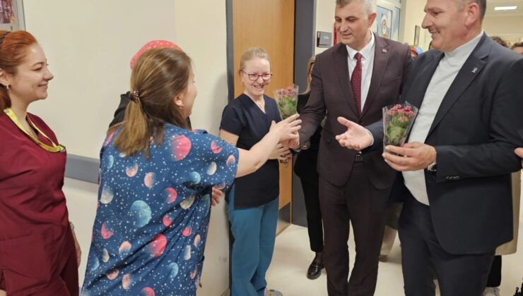 Gölcük Belediye Başkanı Hemşireleri Ziyaret Etti