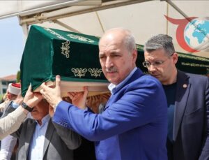 Halis Ayhan Hocaefendi’ye Son Veda