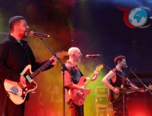 İEÜ Bahar Şenliği Konseri Unutulmaz Geçti