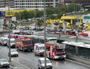 İstanbul’da Metrobüs Kazası: Yaralılar Var