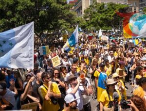 Kanarya Adaları’nda Turizm Protestoları Yeniden Alevlendi