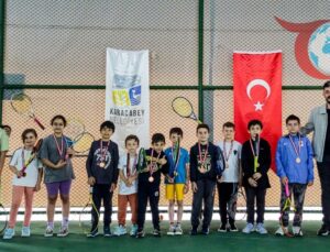 Karacabey Belediyesi Çocukları Sporla Buluşturdu