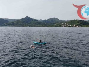 Karadeniz Su Sporları Kulübü Sporcusu 19 Mayıs Etkinliğinde 7 Kilometre Yüzdü