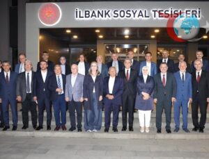 Kayseri Büyükşehir Belediye Başkanı Mustafa Demir Başkanlığında Toplantıya Katıldı