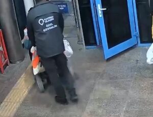 Kayseri Ulaşım A.Ş. Ekipleri Yaşlı Vatandaşa Yardım Etti