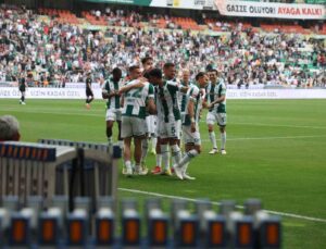 Konyaspor 17 Yıl Sonra Evini Adeta Kale Yaptı