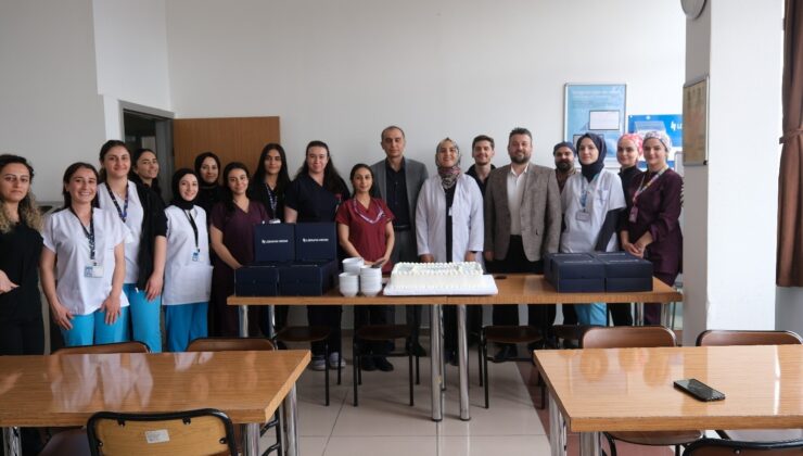 Lokman Hekim Van Hastaneleri Hemşireler Gününü Kutladı