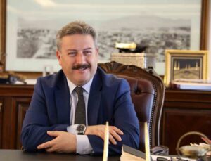 Melikgazi Belediye Başkanından Anlamlı Anneler Günü Mesajı